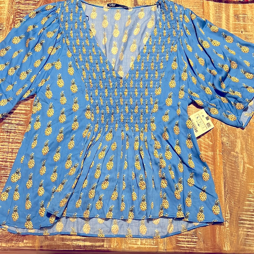 Zara blue smocked pineapple top